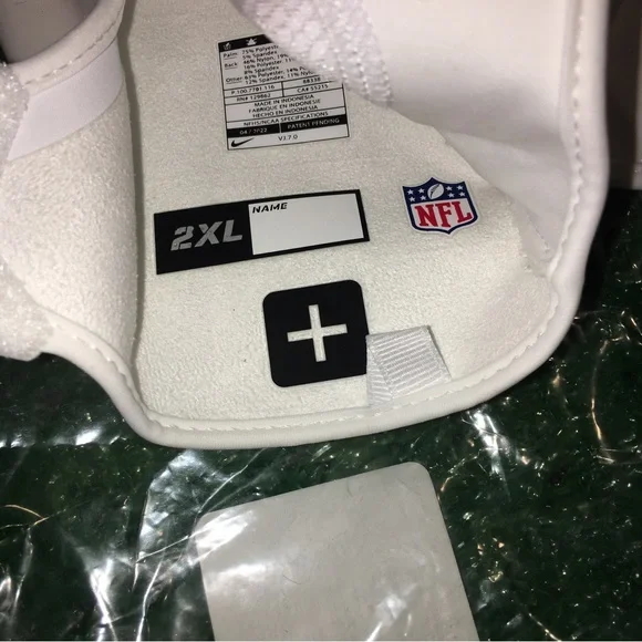 NEW NFL NIKE VAPOR JET 7.0 WR GLOVES LARGE MAGNIGRIP+